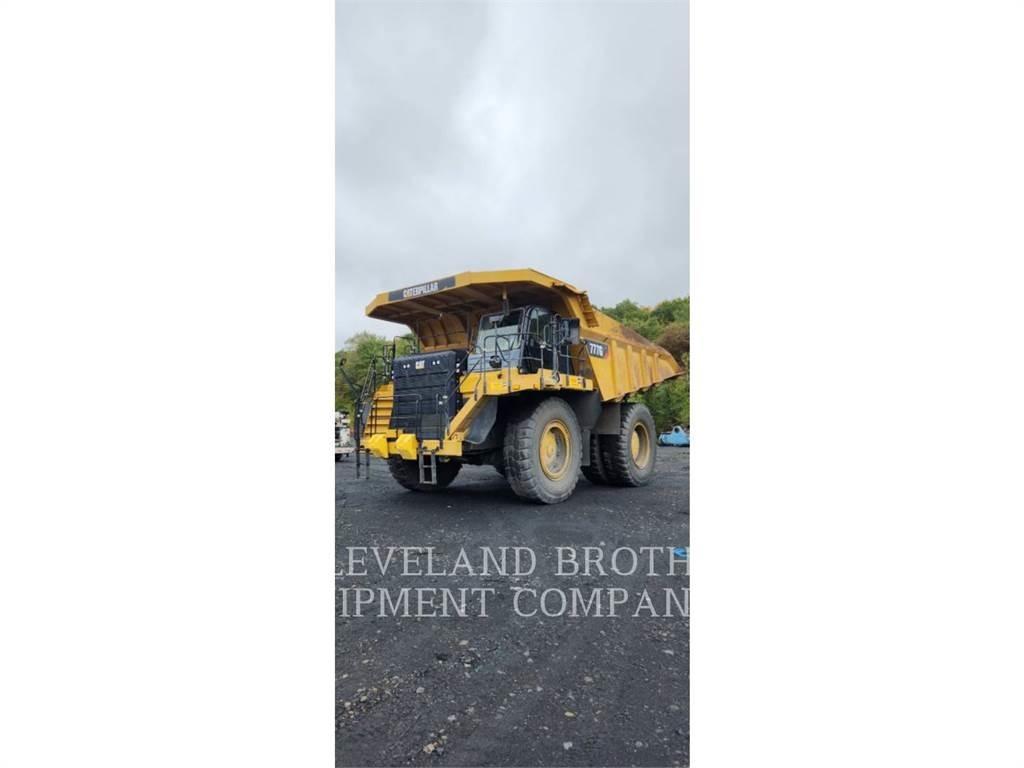 CAT 777G Dumper - Knickgelenk