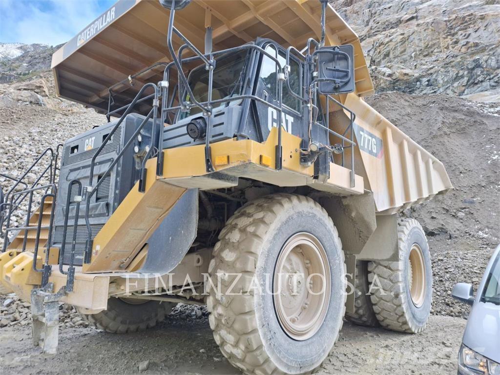 CAT 777G Dumper - Knickgelenk
