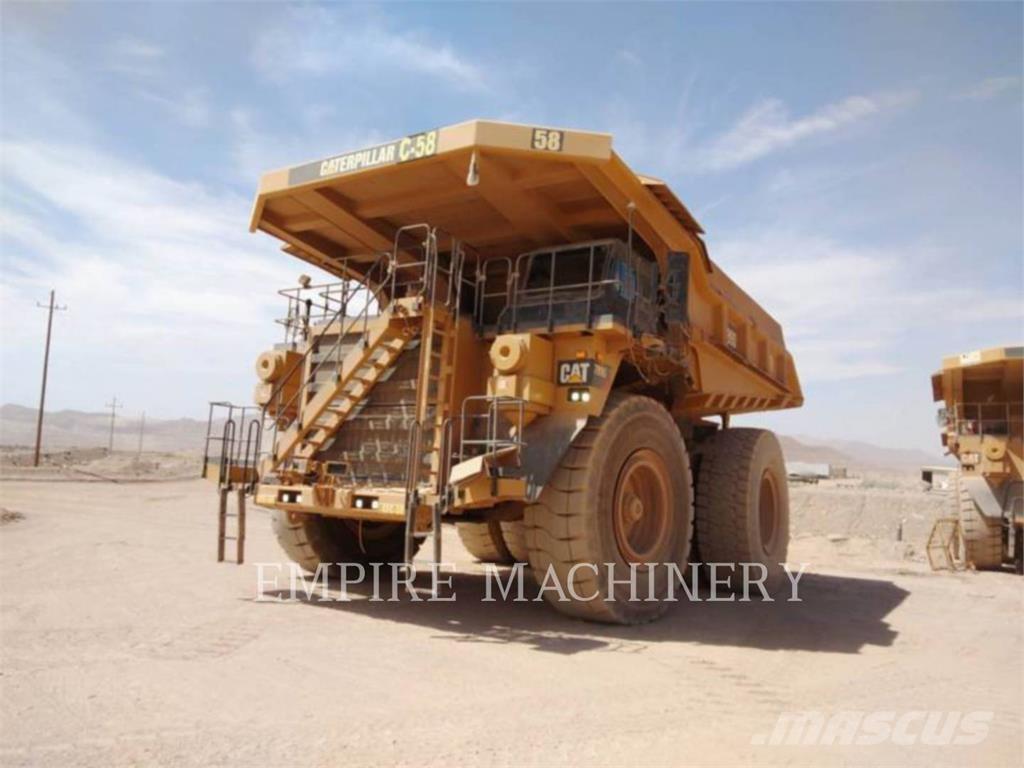 CAT 789D Dumper - Knickgelenk