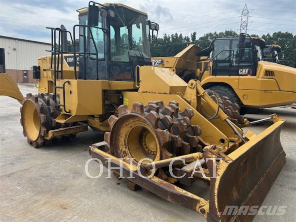 CAT 815F2 Raddozer