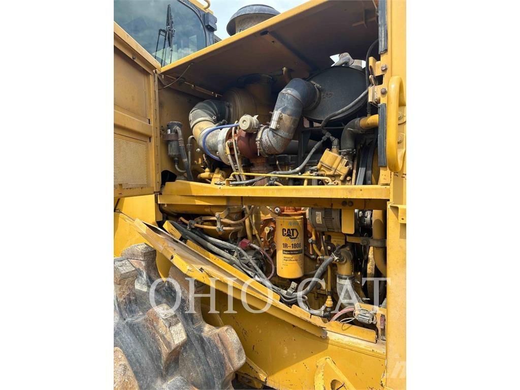 CAT 815F2 Erdbauwalzen