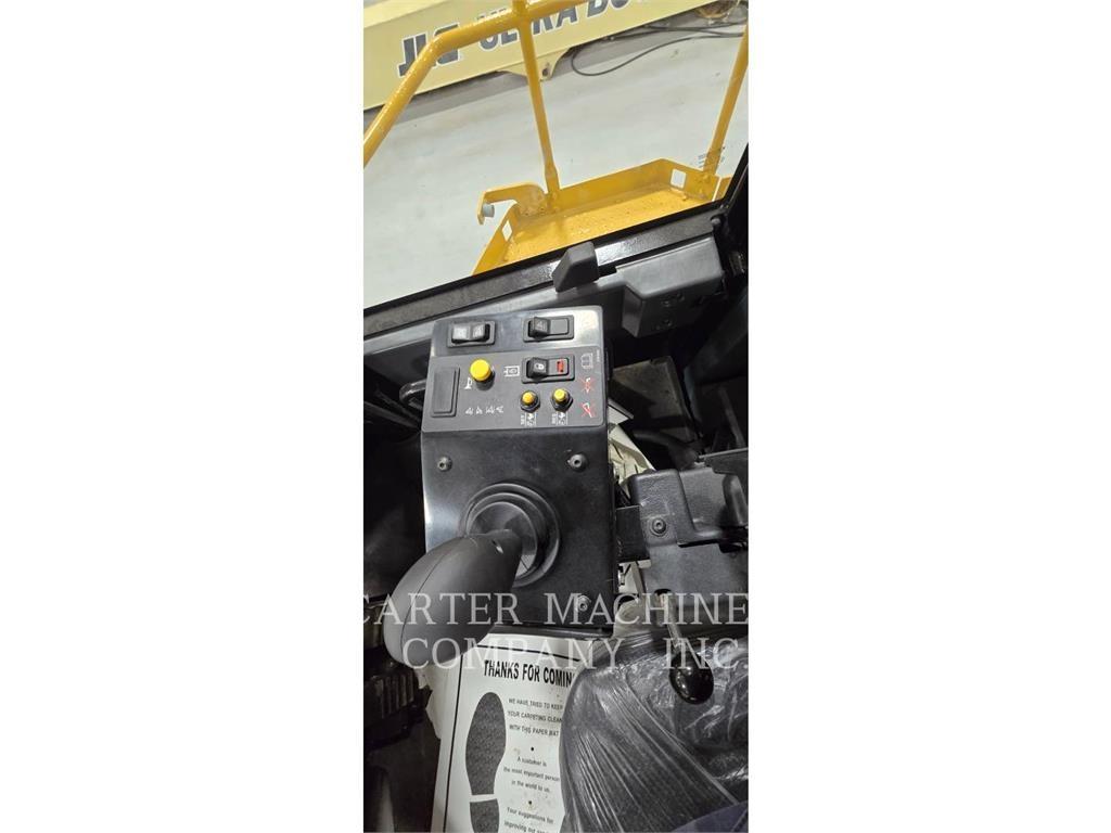 CAT 826H RBLD Erdbauwalzen