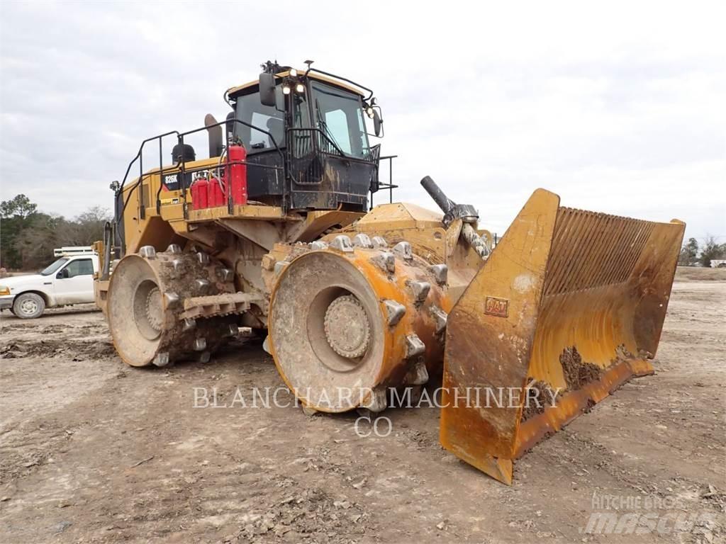 CAT 826K Erdbauwalzen