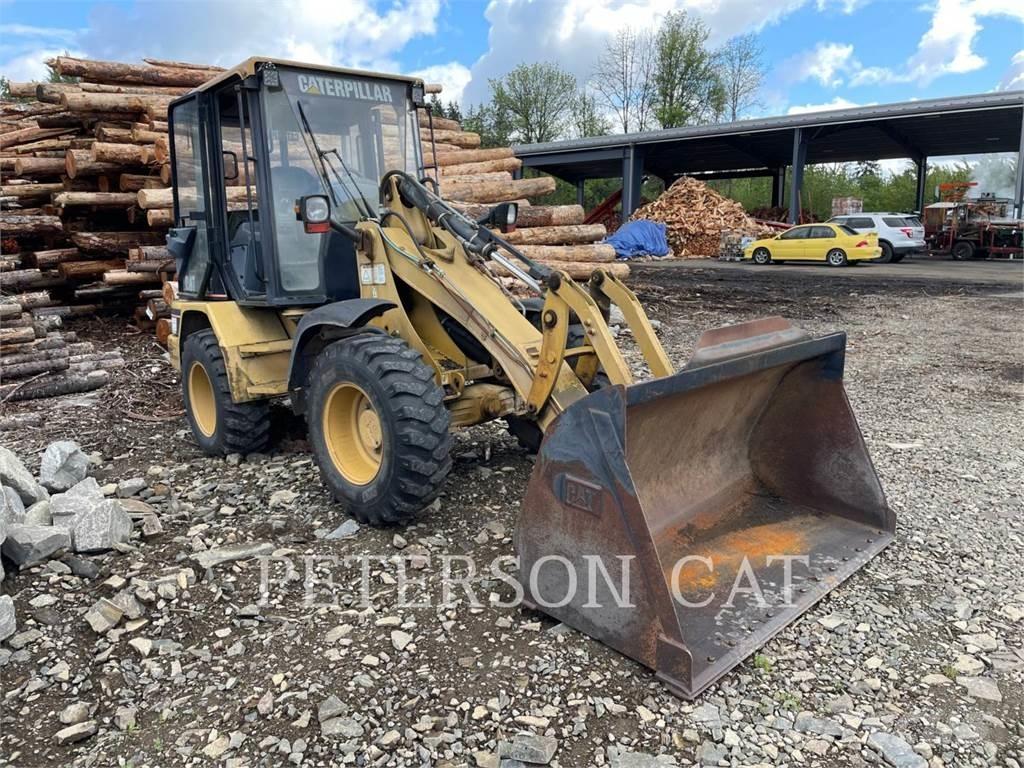 CAT 906 Radlader