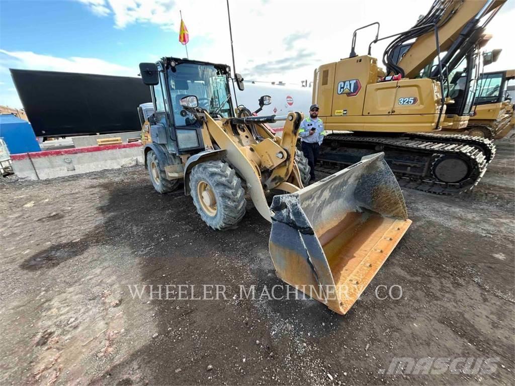 CAT 906 Radlader