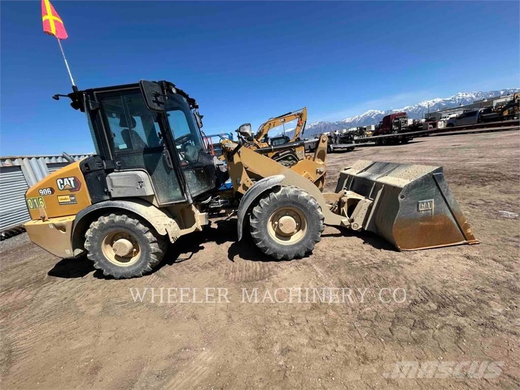 CAT 906 Radlader