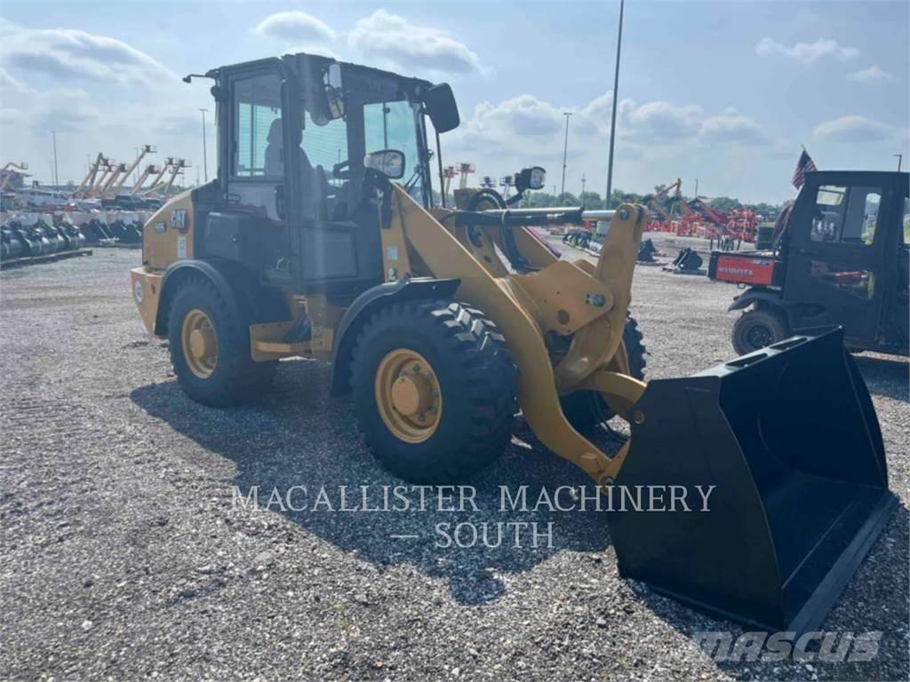 CAT 906 Radlader