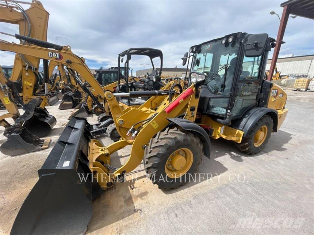 CAT 906 Radlader