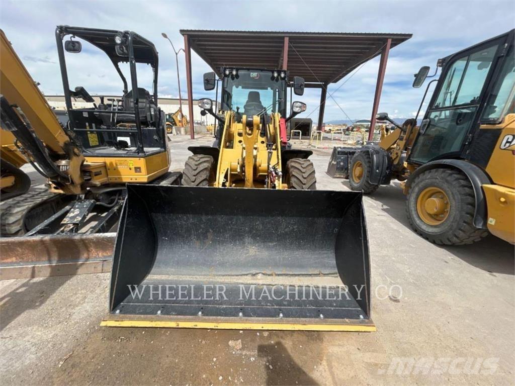 CAT 906 Radlader