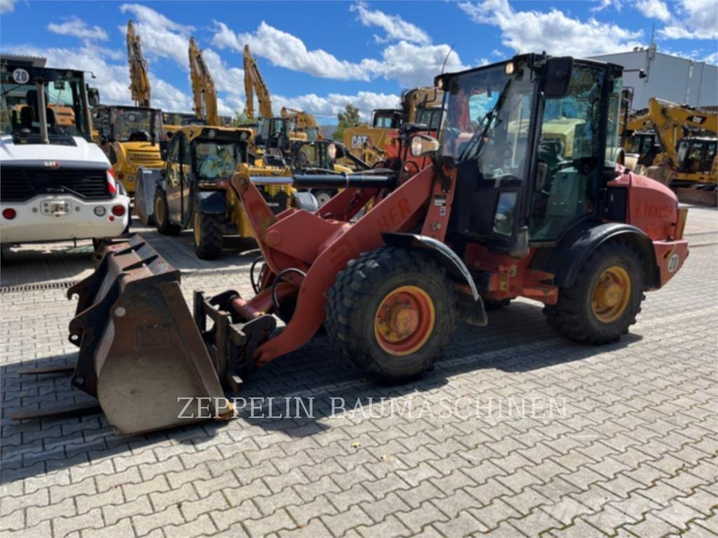 CAT 906H Radlader