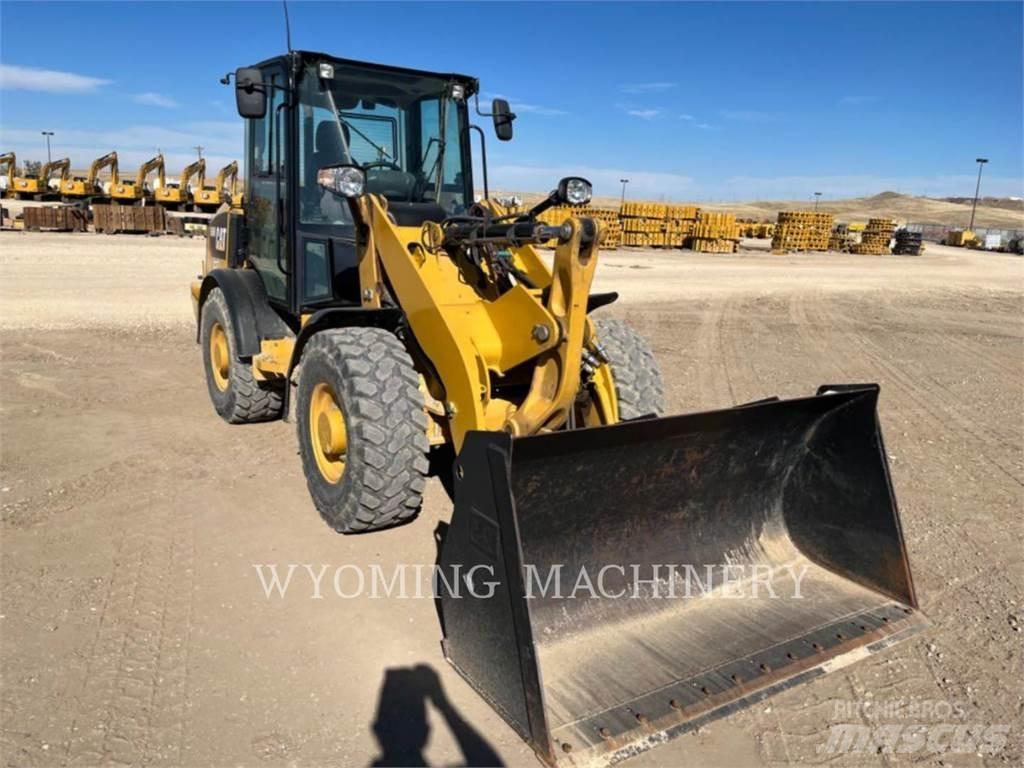 CAT 906M Radlader