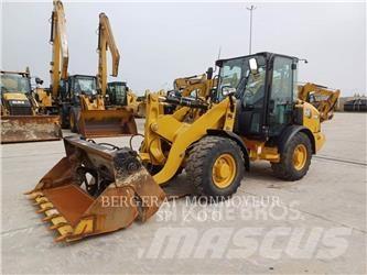 CAT 906M Radlader