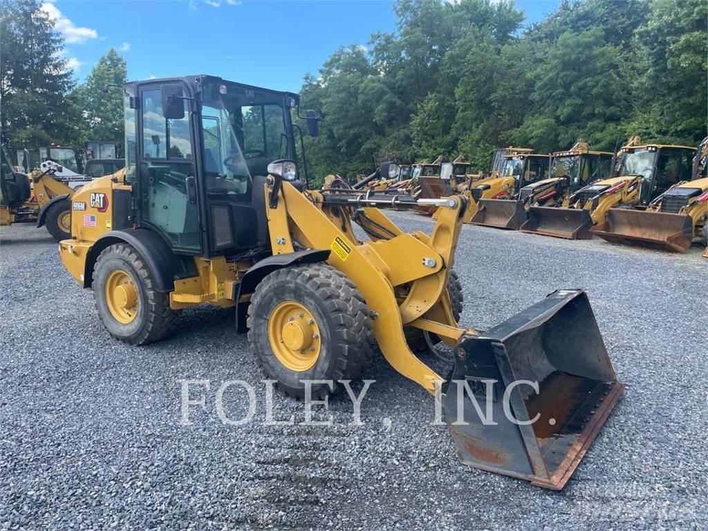 CAT 906M Radlader