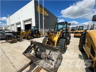 CAT 906M Radlader