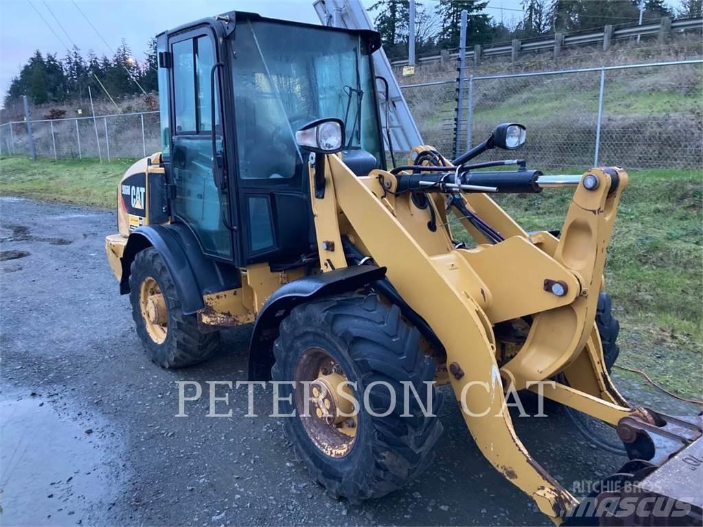 CAT 906M Radlader