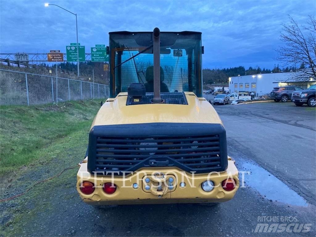 CAT 906M Radlader