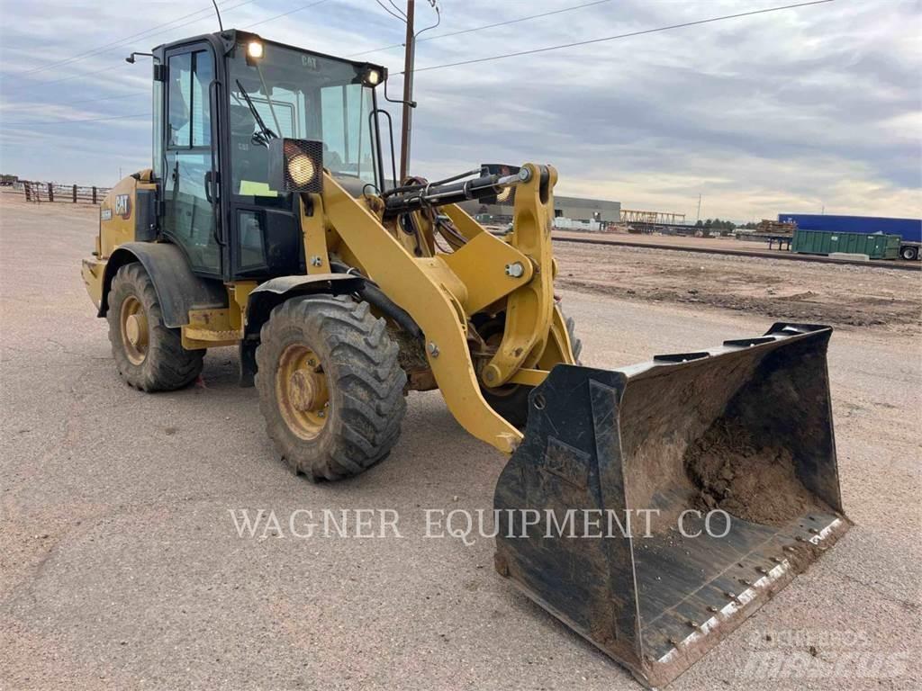CAT 906M Radlader