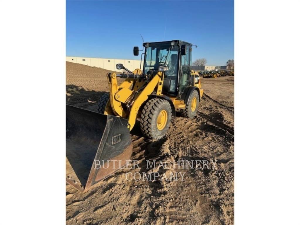 CAT 906M Radlader
