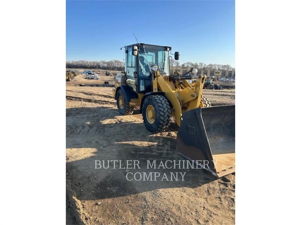 CAT 906M Radlader