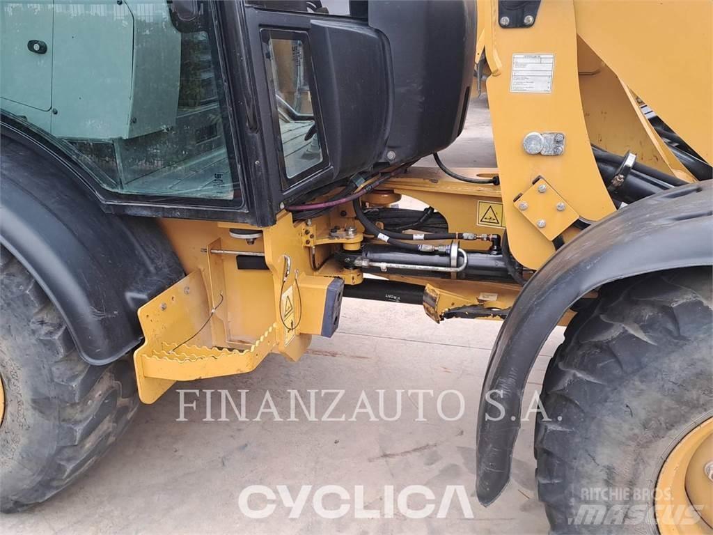 CAT 906M Radlader