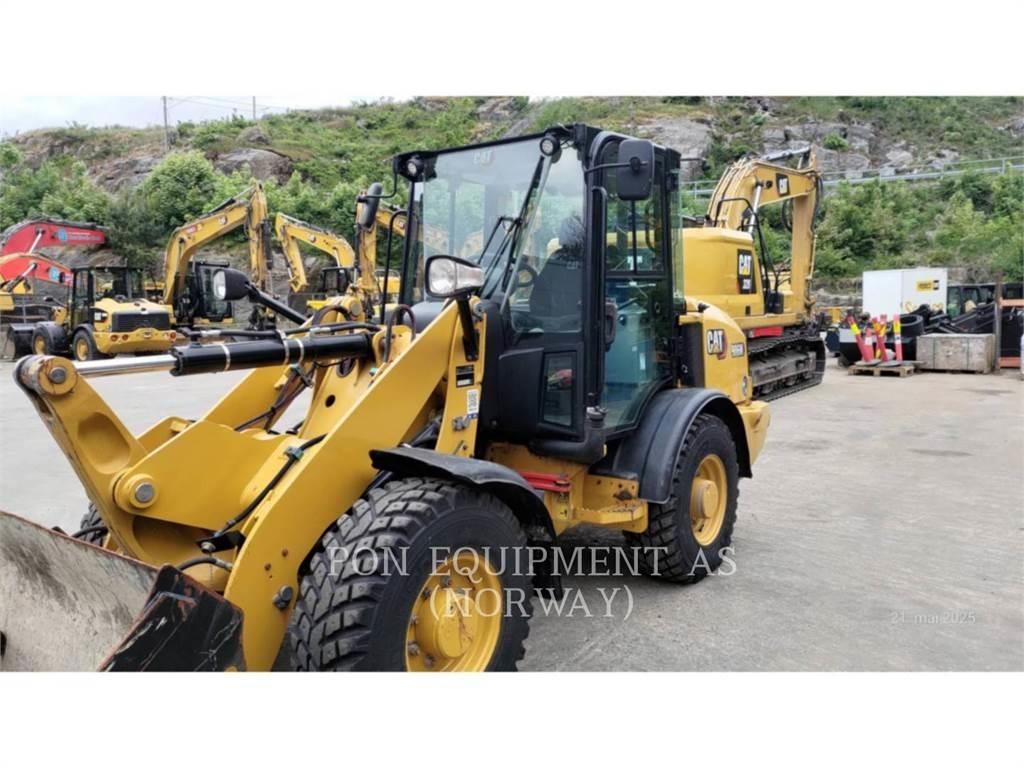 CAT 906M Radlader