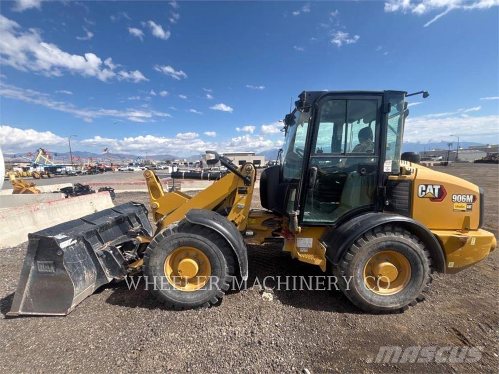 CAT 906M Radlader