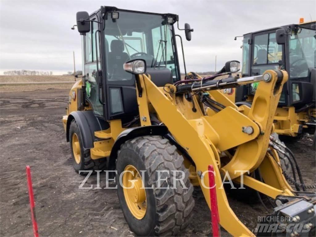 CAT 907M Radlader