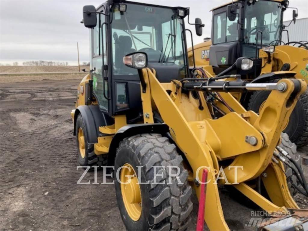 CAT 907M Radlader
