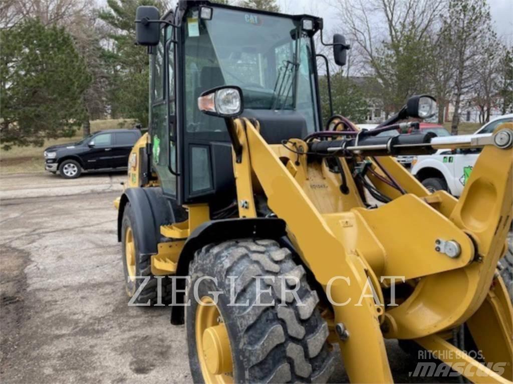 CAT 907M Radlader