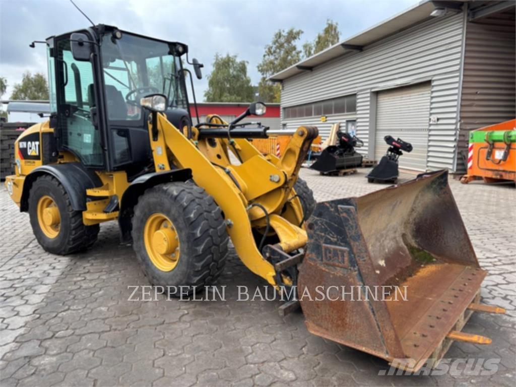 CAT 907M Radlader