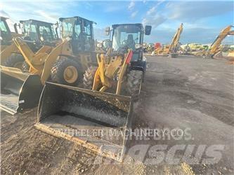 CAT 908 Radlader