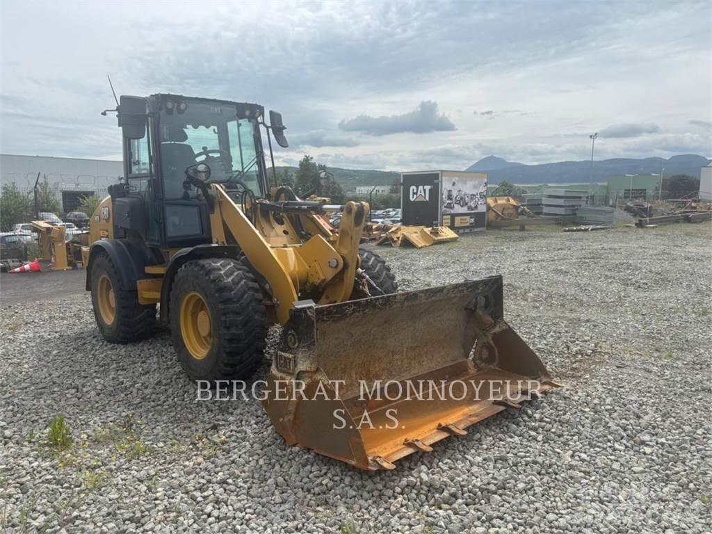 CAT 908 Radlader