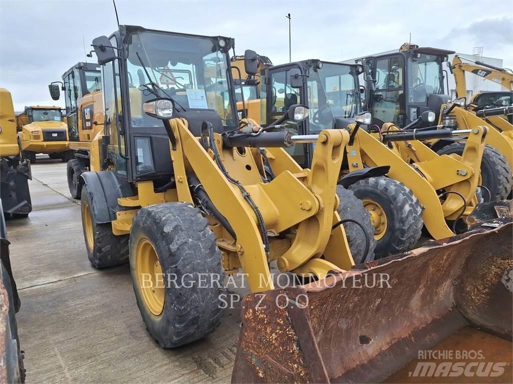 CAT 908M Radlader