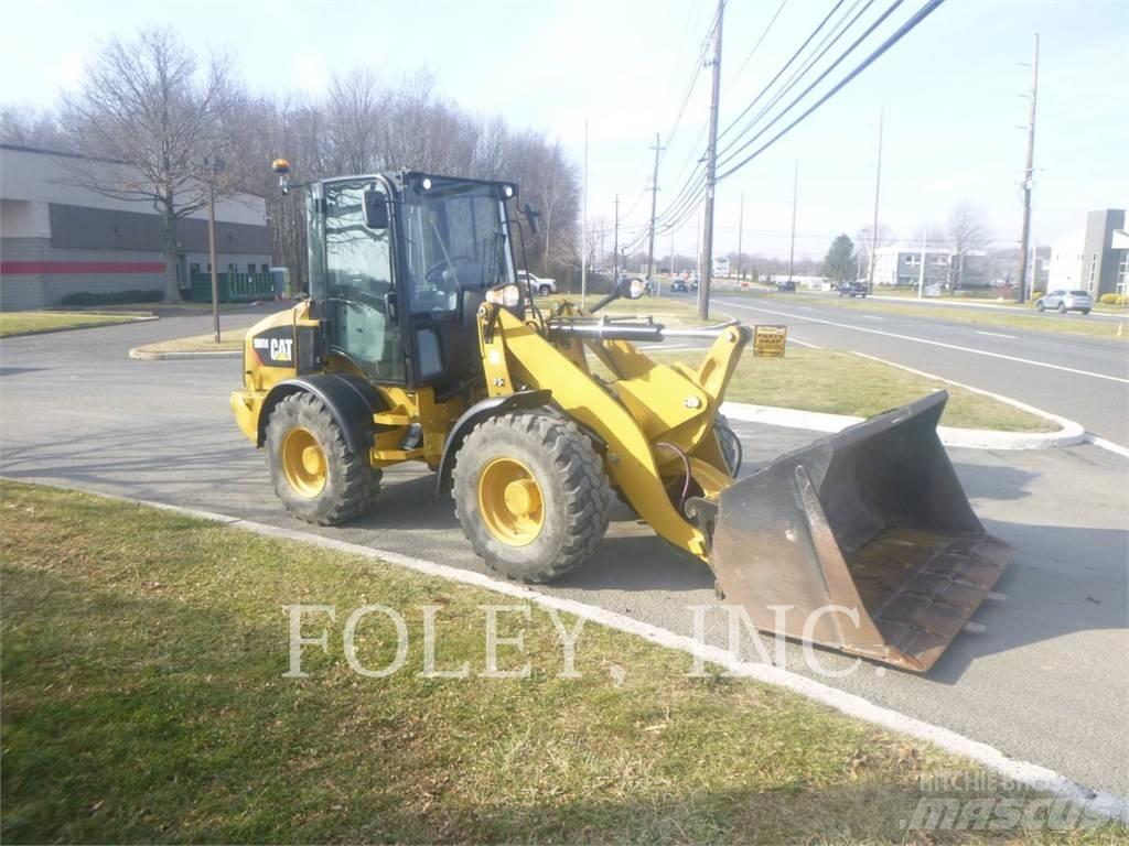 CAT 908M Radlader