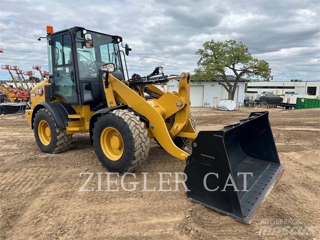CAT 908M Radlader