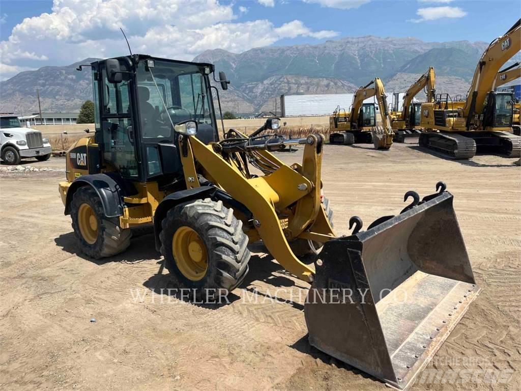 CAT 908M Radlader