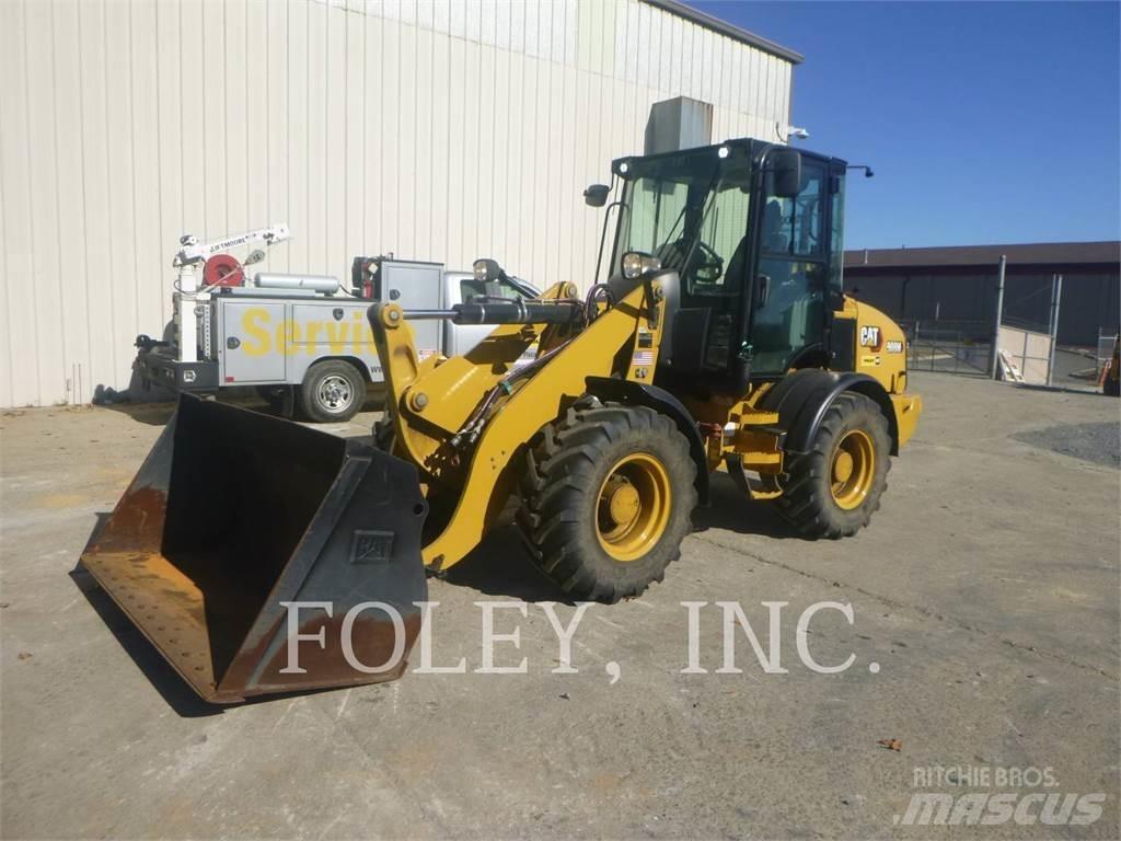 CAT 908M Radlader