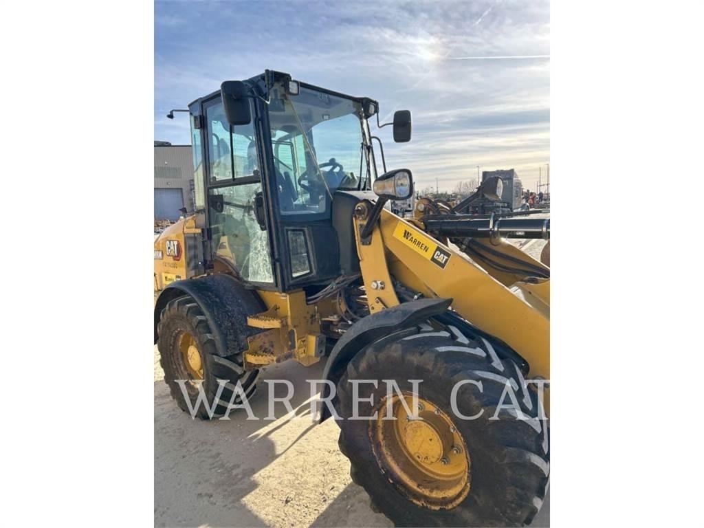 CAT 908M Radlader