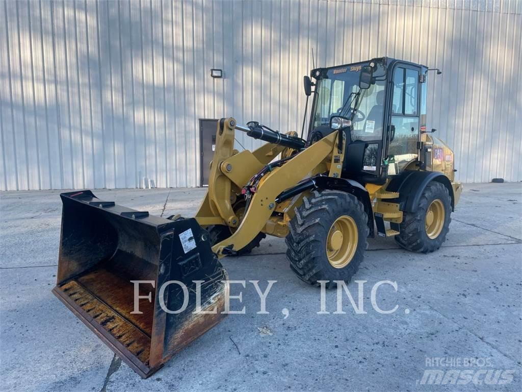 CAT 908M Radlader