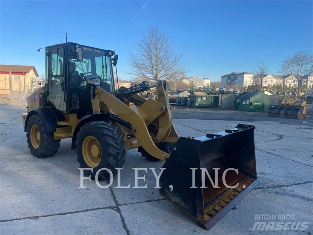 CAT 908M Radlader
