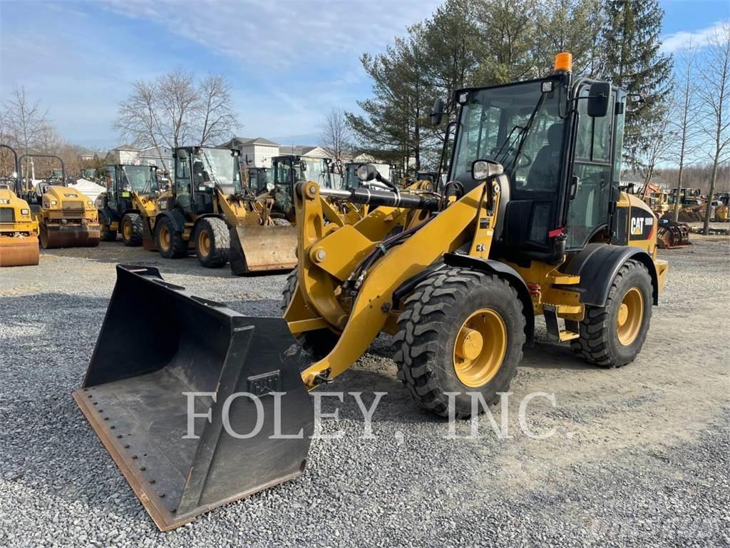 CAT 908M Radlader