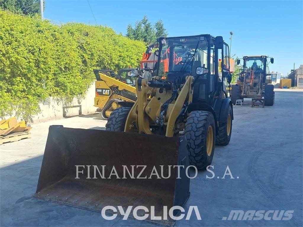 CAT 908M Radlader
