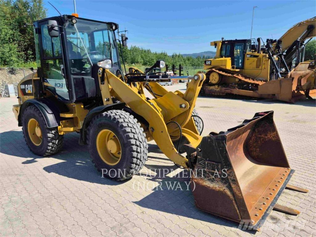 CAT 908M Radlader