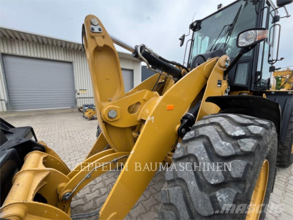 CAT 918M Radlader