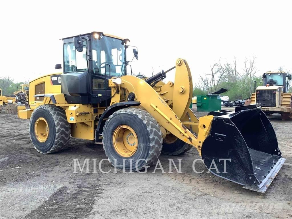 CAT 926M Q Radlader