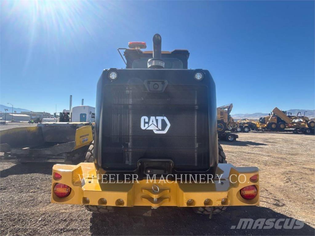 CAT 926M QC Radlader