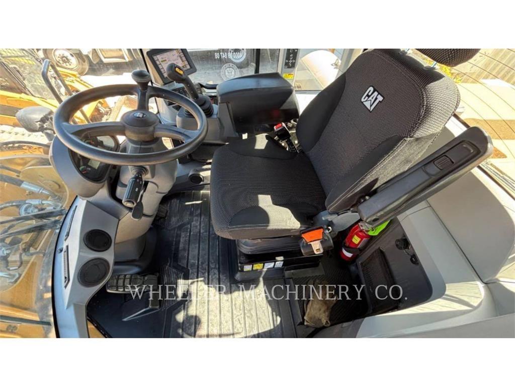 CAT 926M QC Radlader