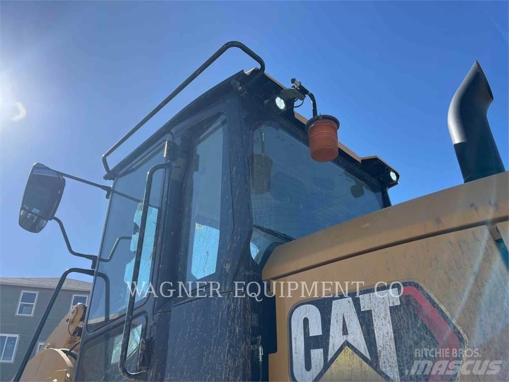 CAT 930 Radlader