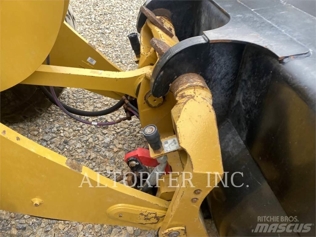 CAT 930M Bulldozer
