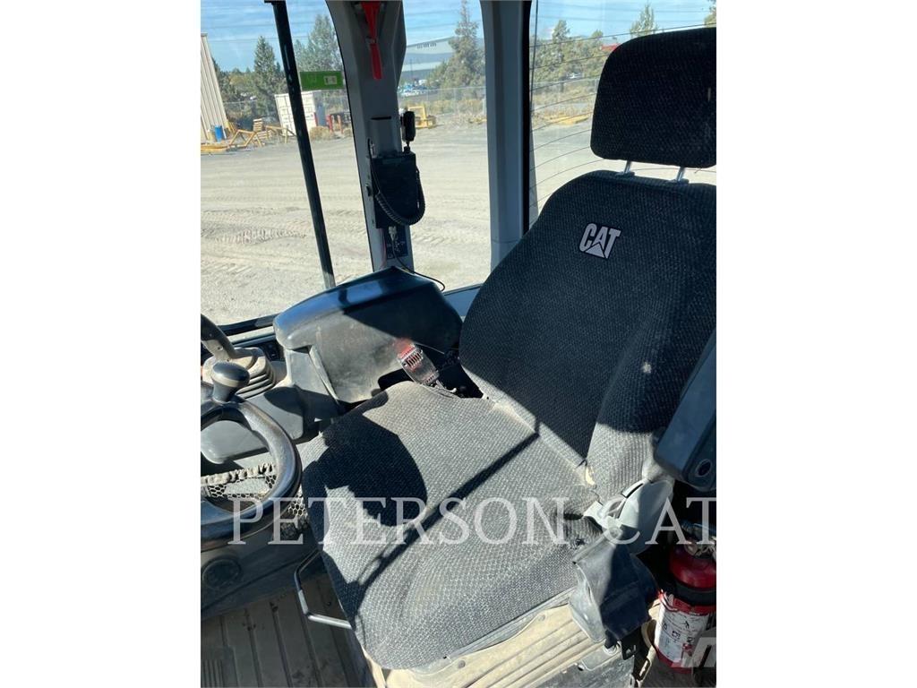 CAT 930M Radlader